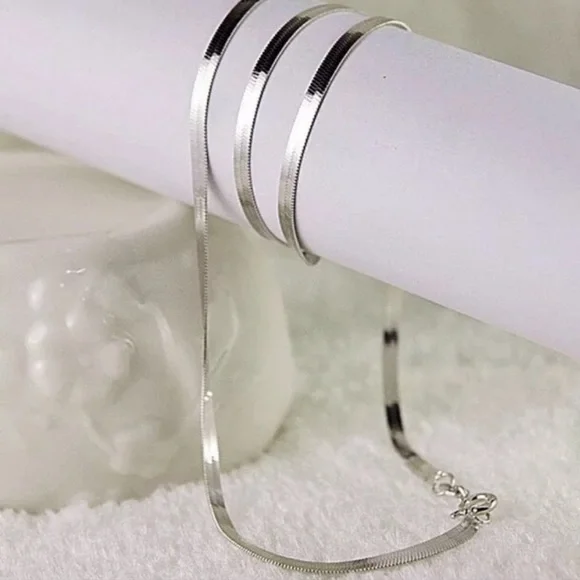 NEW “20” 925 STERLING SILVER SNAKE FLATE NECKLACE, NICE NECKLACE, CUTE NECKLACE - Picture 3 of 7